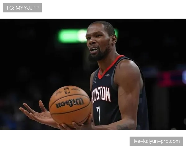 杜兰特无球效率提升，关键回合得分结构改变主导球队进攻